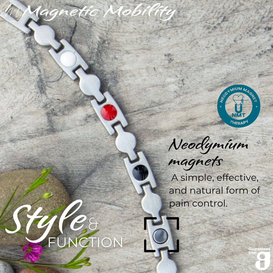 Negative ion technology of Avens Star 4in1 magnetic bracelet by Magnetic Mobility, supporting relaxation and sleep.