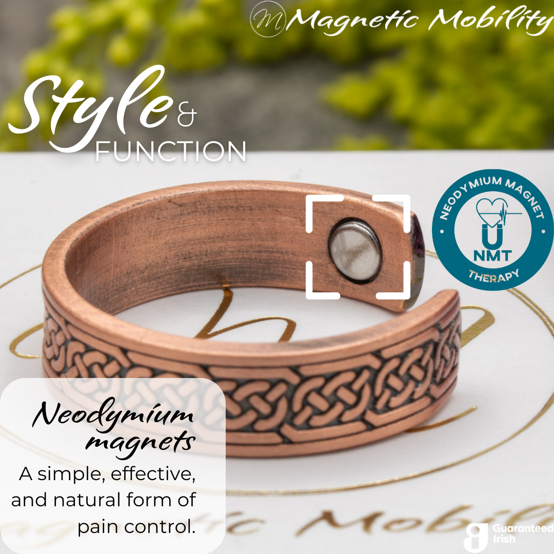 Close up of the Neodymium magnets on the Privet copper ring from Magnetic Mobility - the open backed ring features NTM or Neodymium magnet therapy for arthritis. 